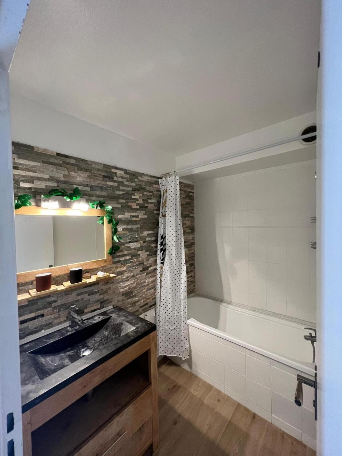 Ferienwohnung Evry Evasion Charme Calme Courcouronnes Exterior foto