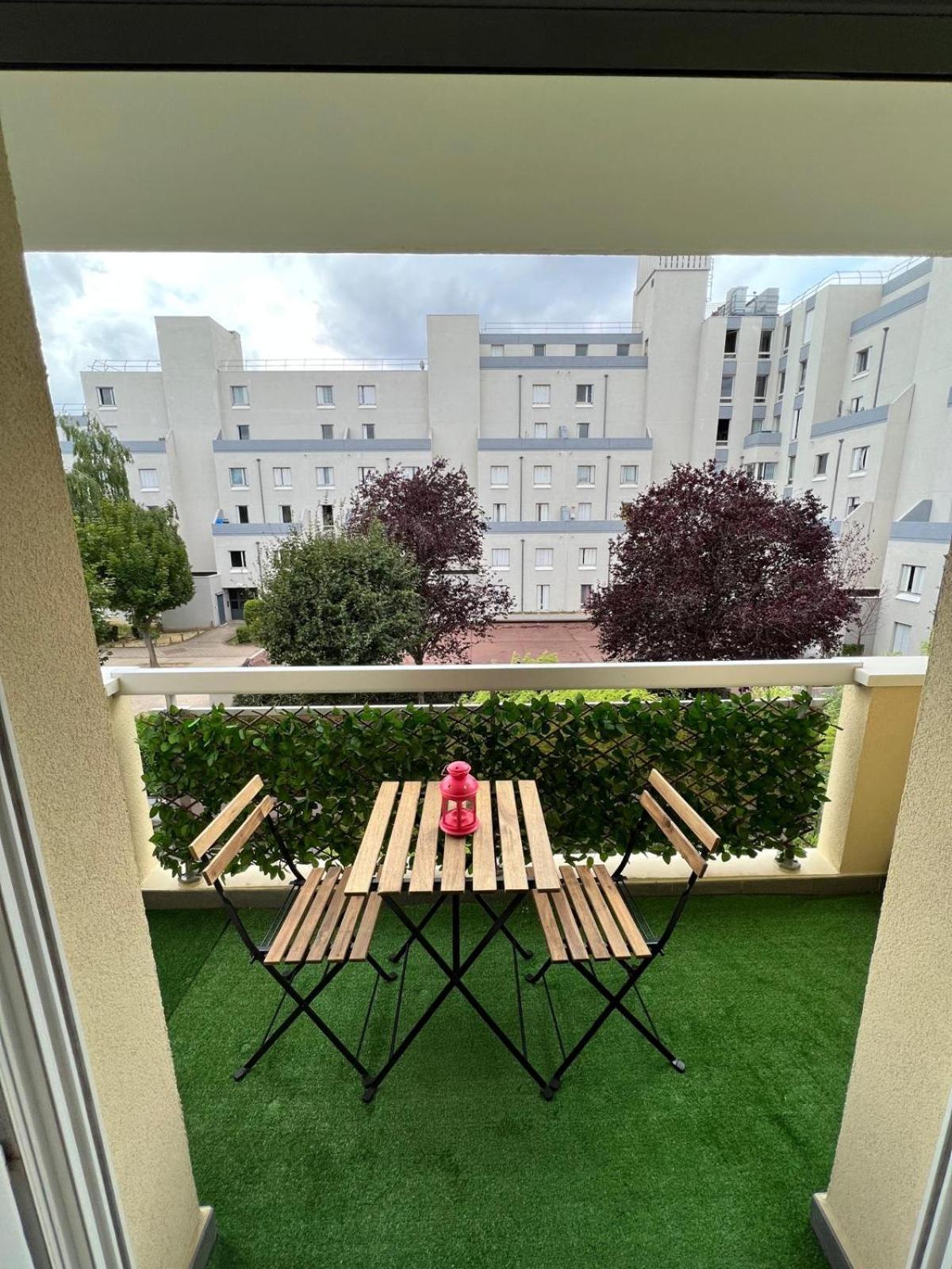 Ferienwohnung Evry Evasion Charme Calme Courcouronnes Exterior foto